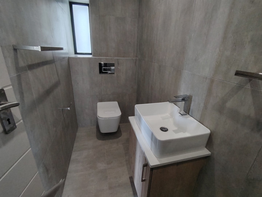 2 Bedroom Property for Sale in Hartenbos Central Western Cape